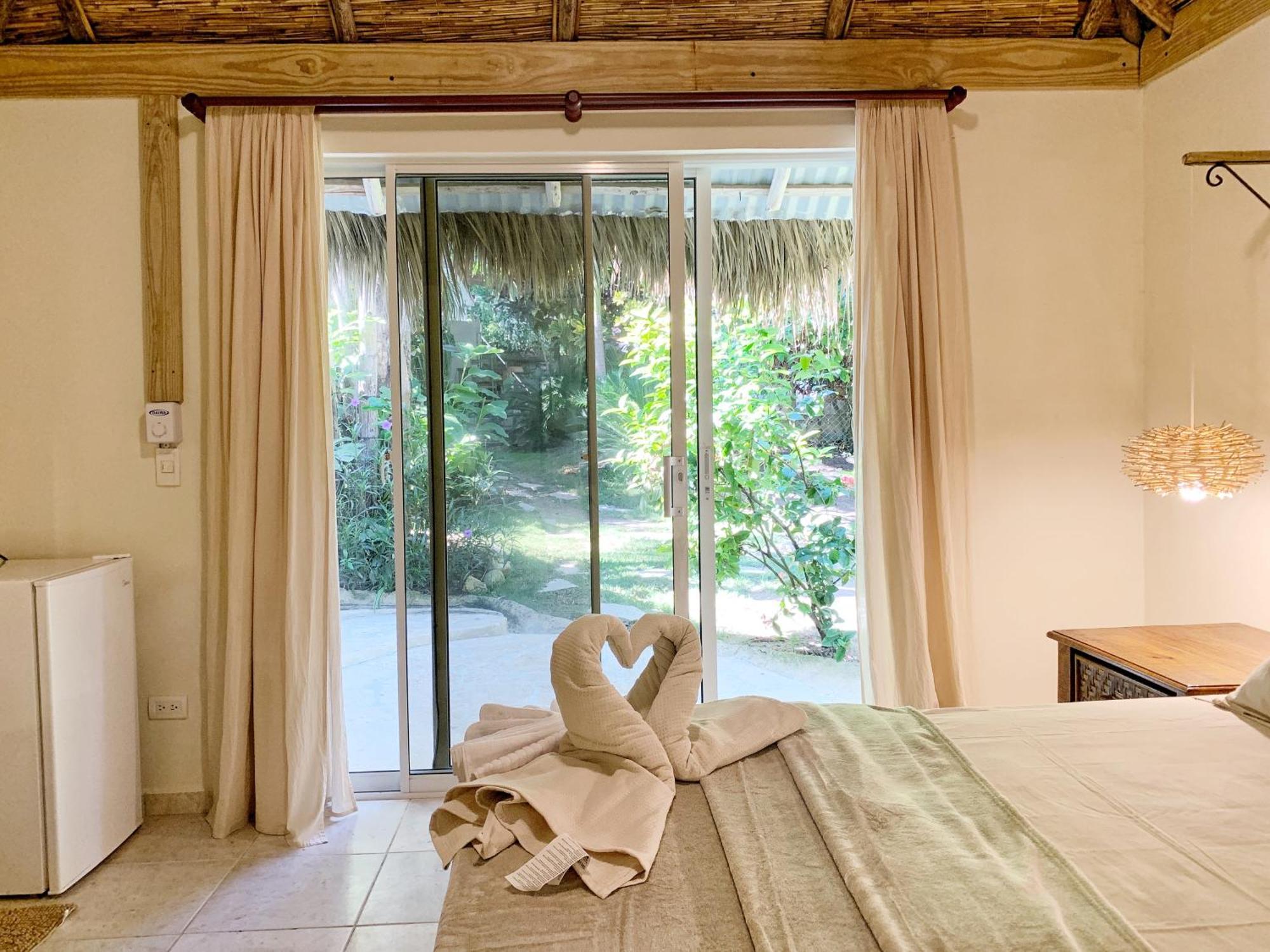 קברטה Surfbreak B&B חדר תמונה
