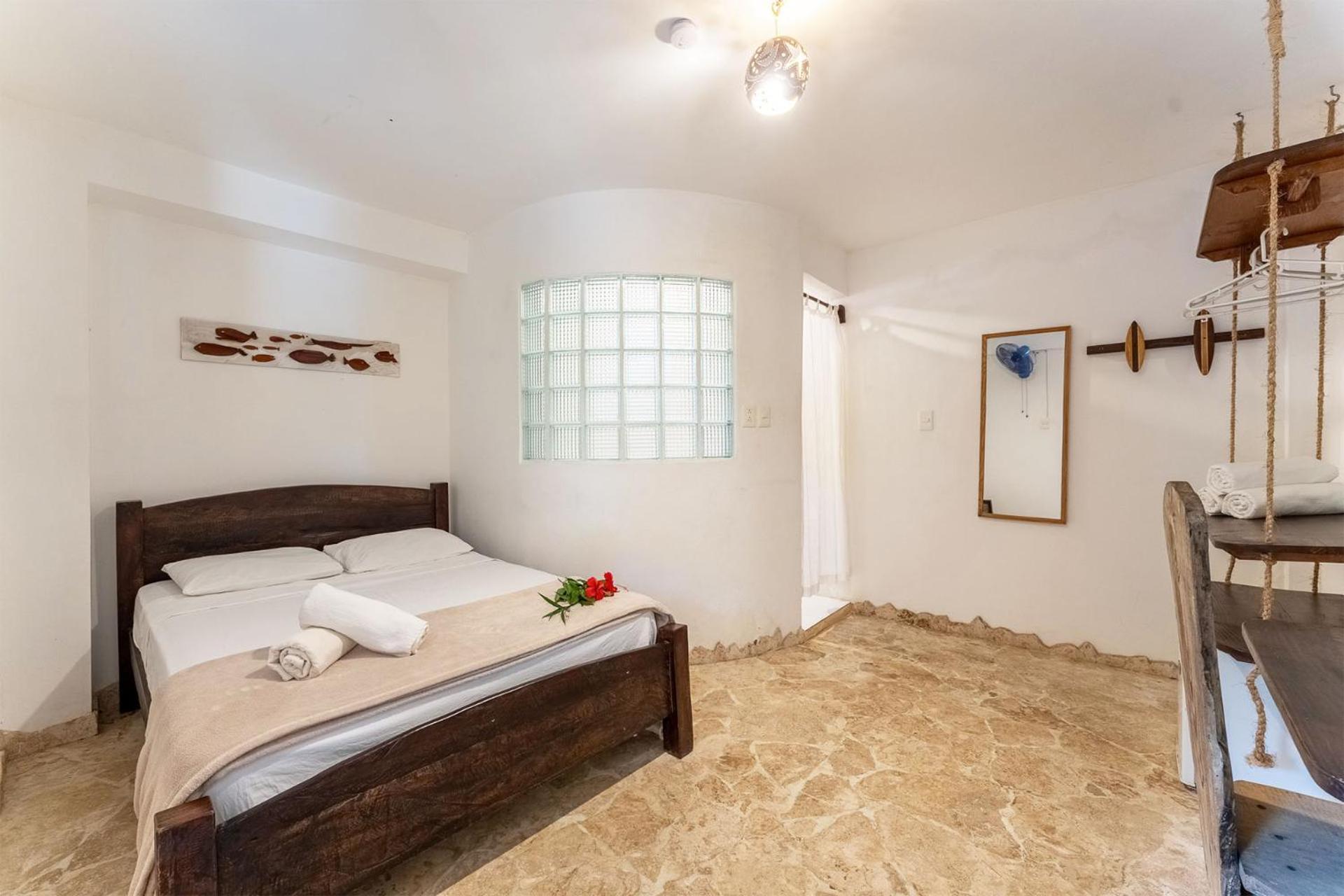 קברטה Surfbreak B&B חדר תמונה
