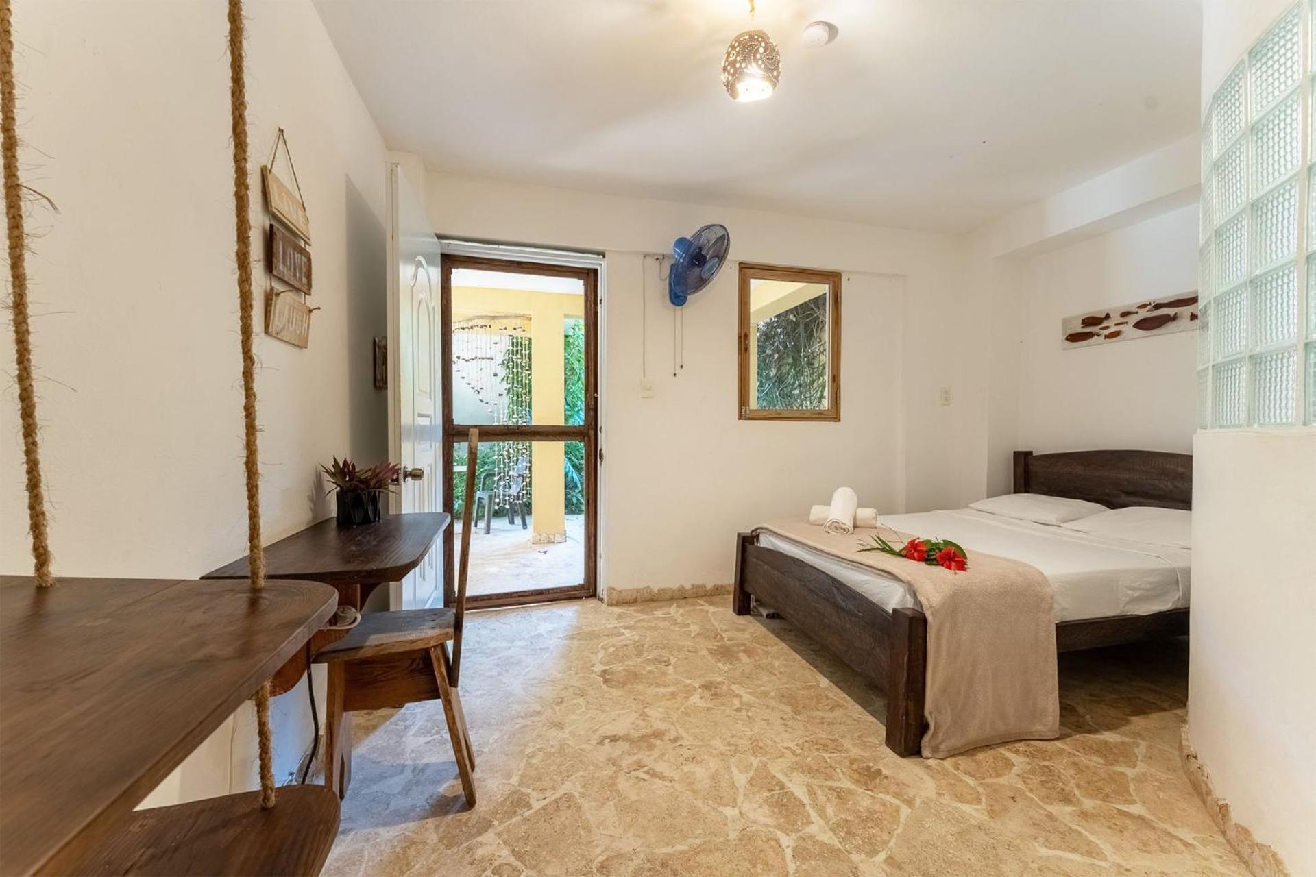 קברטה Surfbreak B&B חדר תמונה